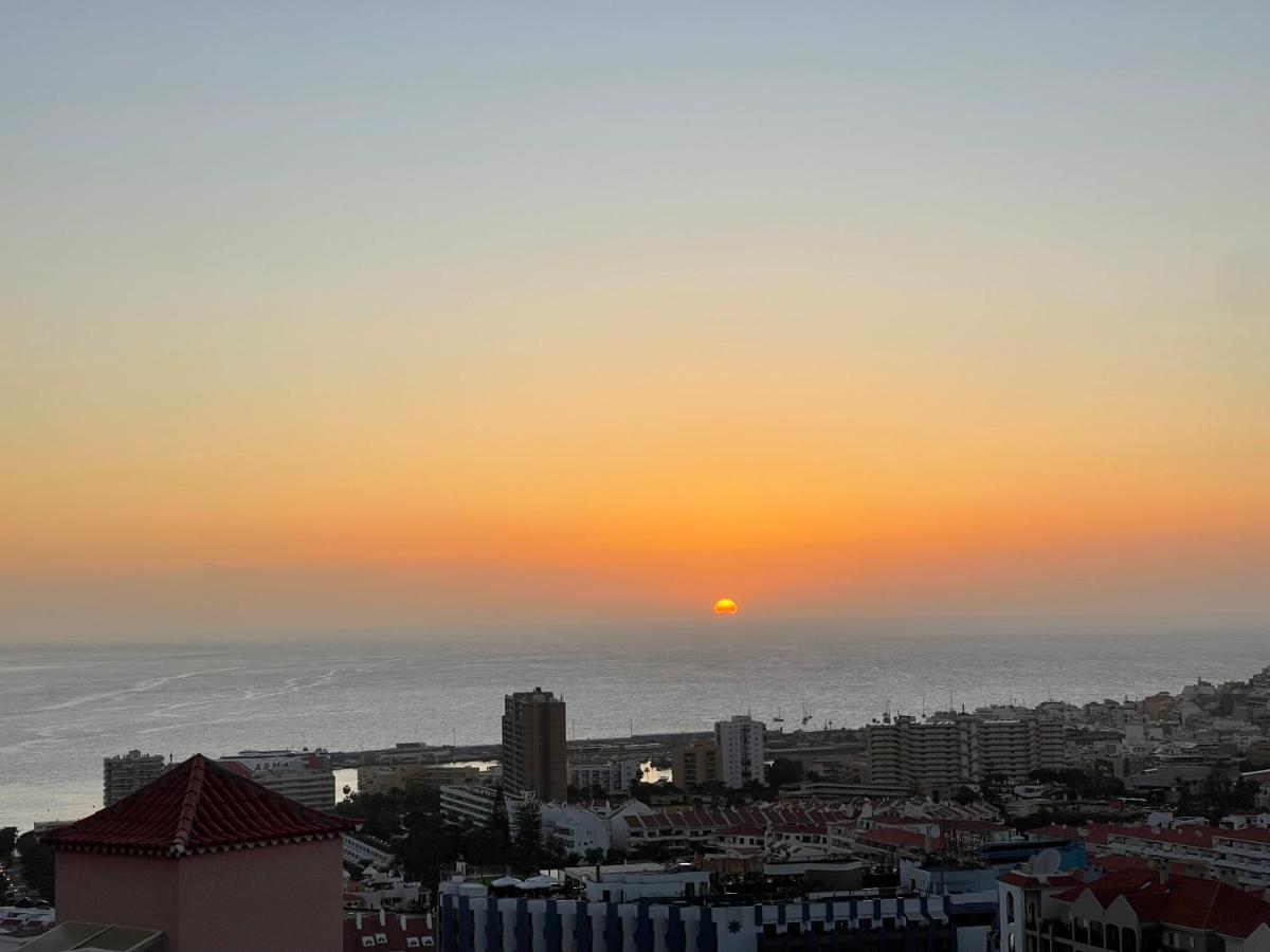 Sunset In The Heights Ocean View - Heated Pool Apartment Los Cristianos  Exterior photo